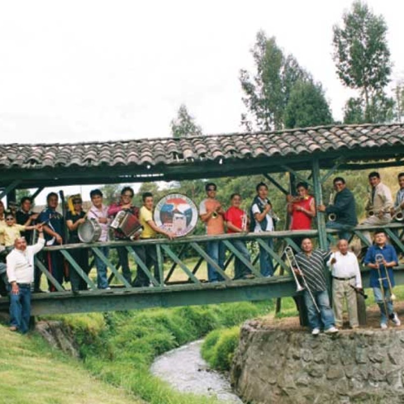banda24-de-mayo5.jpg
